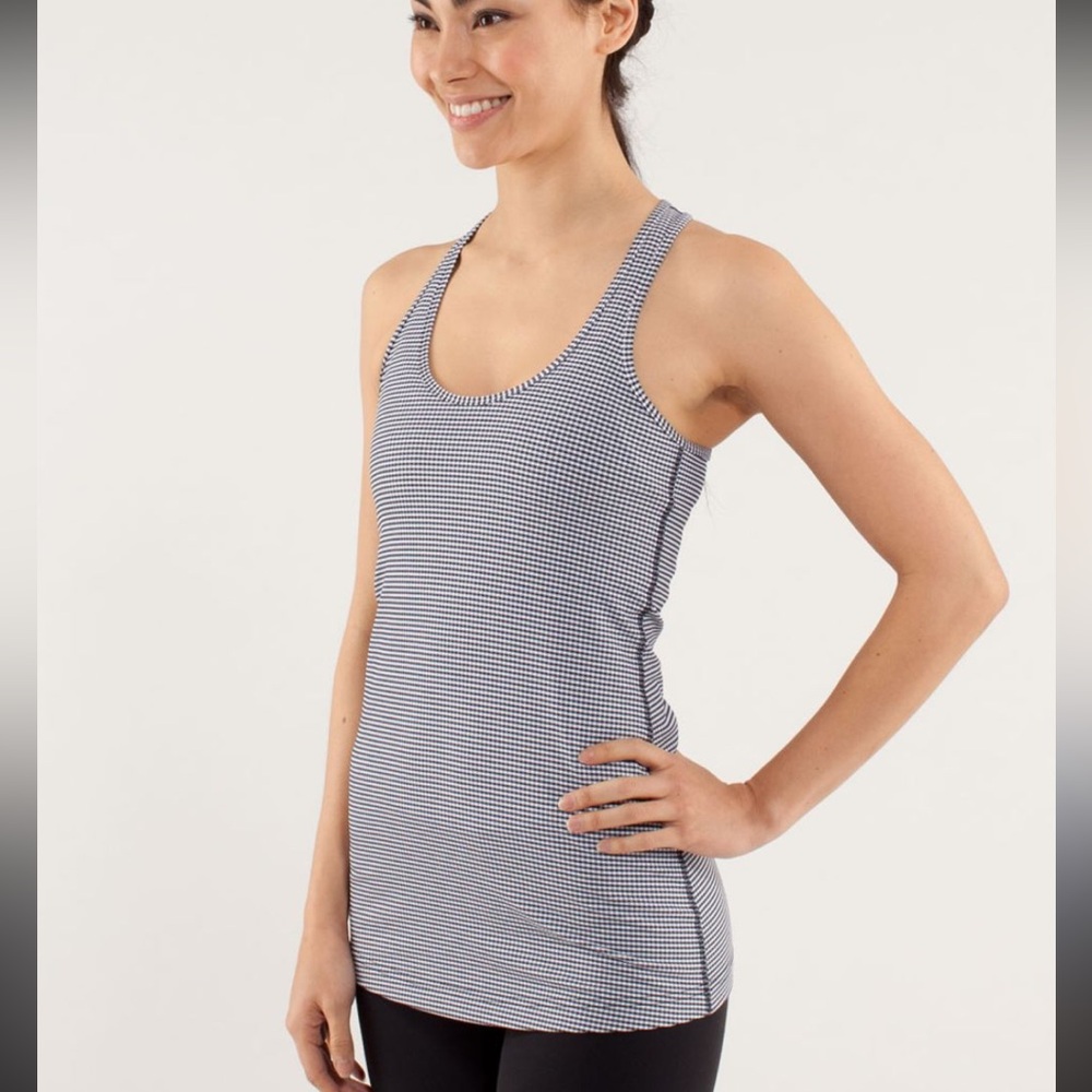 LULULEMON tank 4